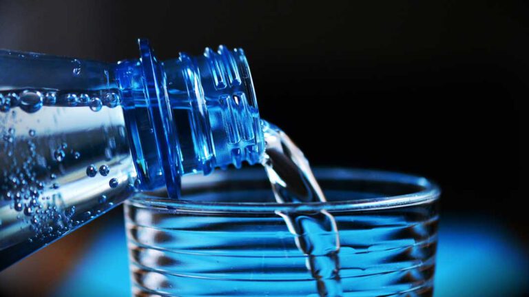 Wie viel Wasser ist gesund für unseren Körper